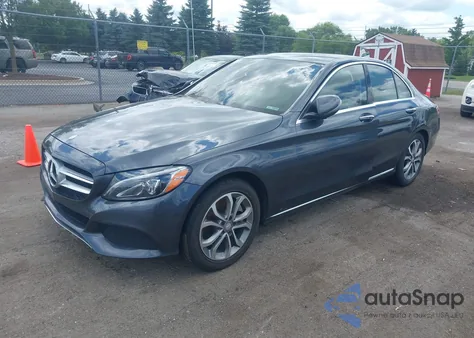 2016 Mercedes-Benz C 300 4Matic/Luxury 4Matic/Sport 4Matic из США, поврежденный, VIN 55SWF4KB7GU140054